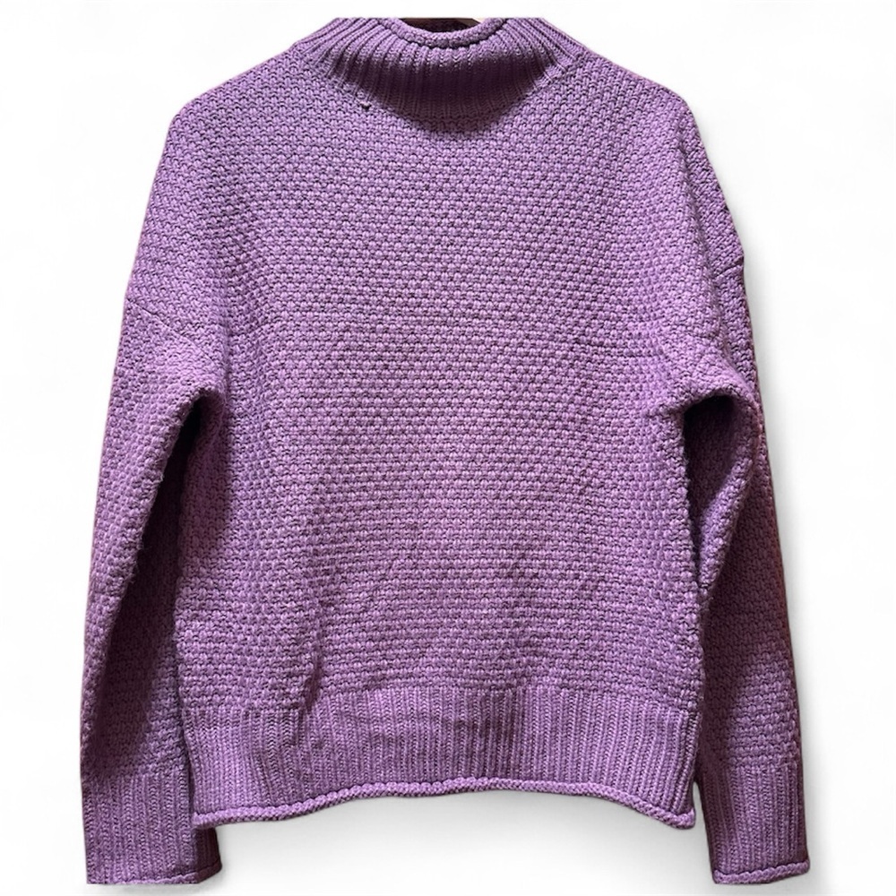 EUC Zesica 100% Acrylic Elegant Plum Turtleneck Sweater